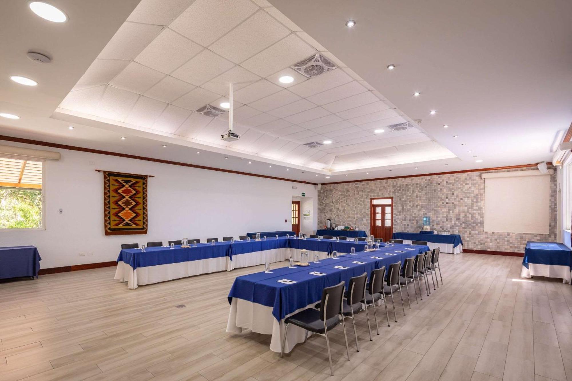 San Jose De Puembo Quito Airport, An Ascend Hotel Collection エクステリア 写真
